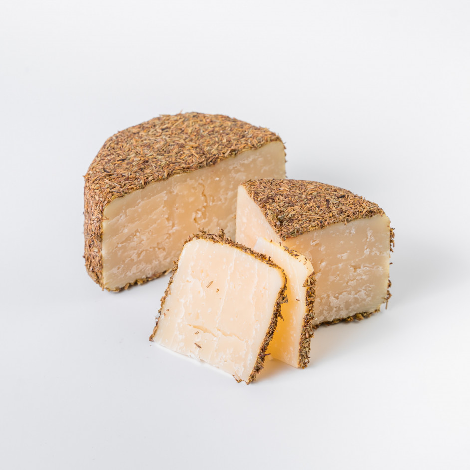 Queso curado al romero de Albarracín