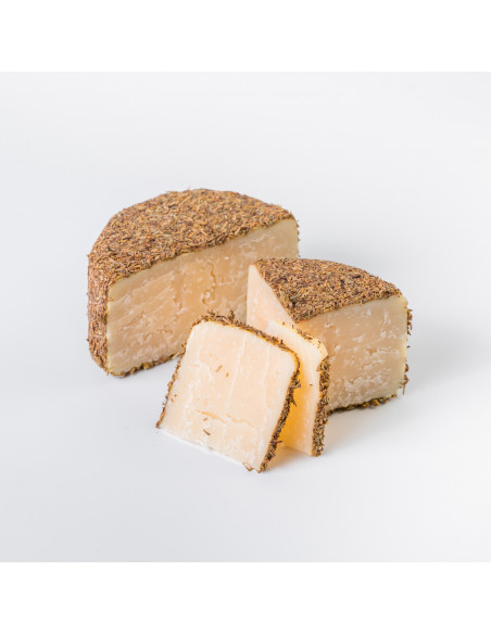 Queso curado al romero de Albarracín