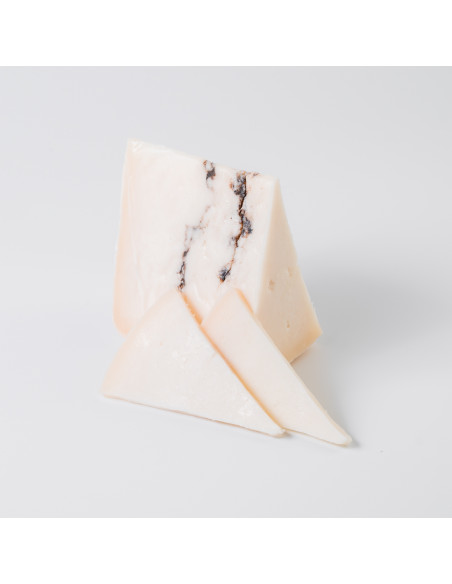 Queso de oveja al tartufo Hontanar